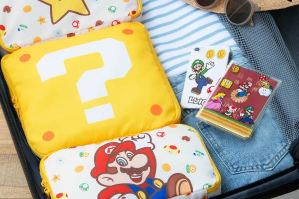 任天堂ショップ　トラベル用品 任天堂「スーパーマリオ」の新作トラベルグッズ、テレサのサコッシュや
