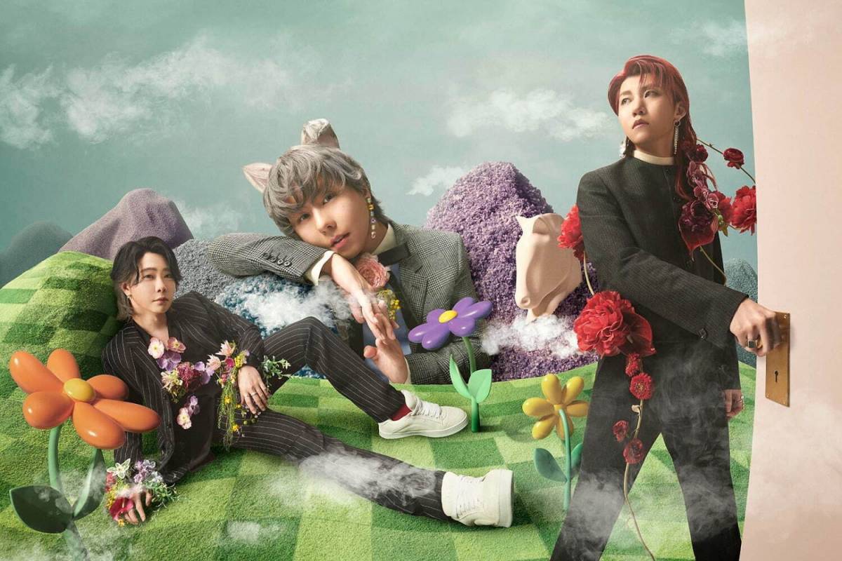 Mrs. GREEN APPLEのベストアルバム『10』平成デザインのCDプレーヤー