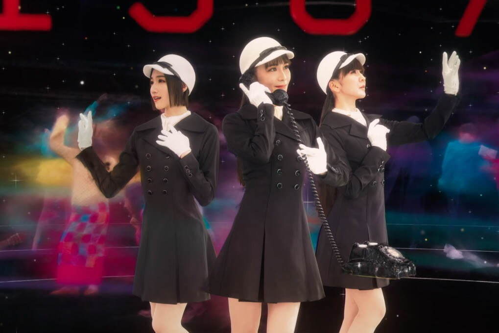 Perfumeの新曲「ネビュラロマンス」最新技術を駆使した世界初のライブ