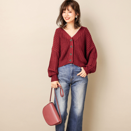 冬コーデには 赤 が効く 自分に似合う赤アイテムの取り入れ方をご紹介 19年11月30日 ウーマンエキサイト 1 5