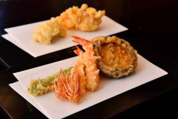 日本橋グルメといえば 天ぷら 高コスパな天丼ランチからコースまで