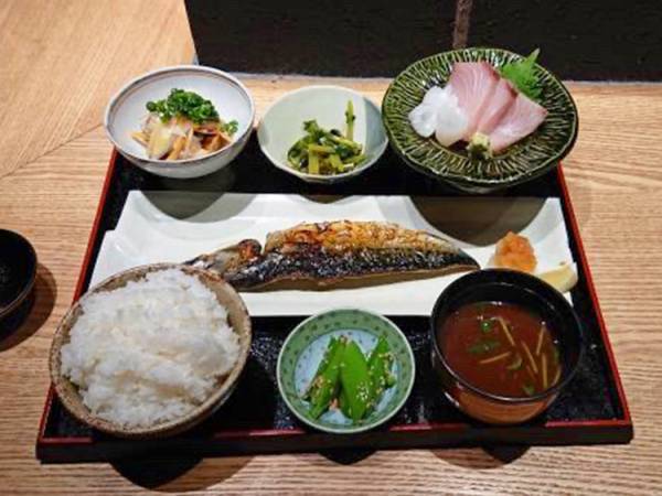 深夜に染みる、優しい和食の味｜恵比寿【深夜食堂はなれ】 - 【E 