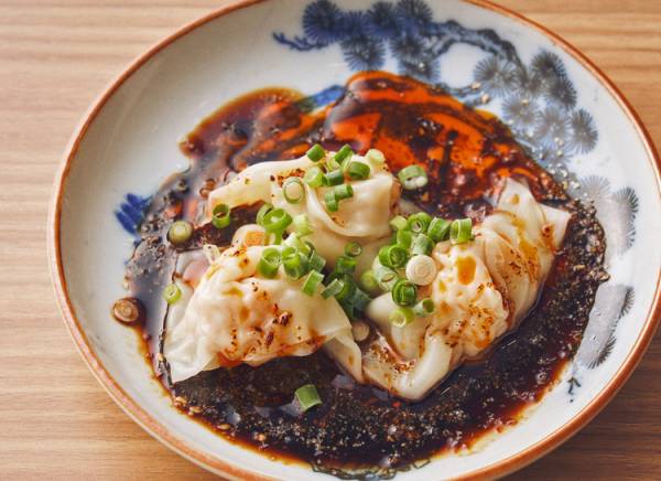 名店の系譜を継ぎつつ カジュアルに楽しめる四川料理の新星が登場 江戸川橋 中華 汀 みぎわ E レシピ 料理のプロが作る簡単レシピ 2 5ページ