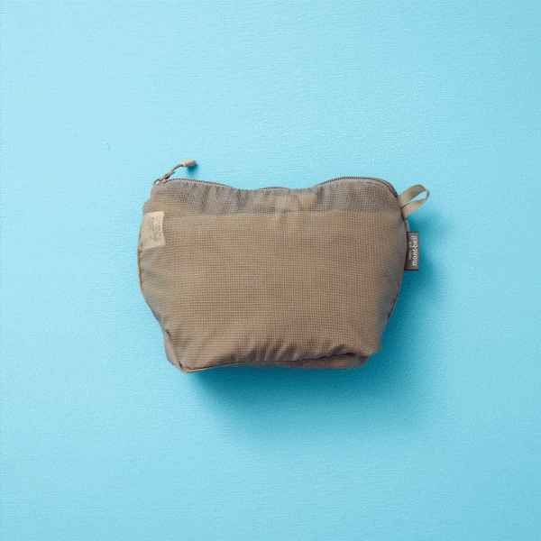 【編集部ママのバッグの中身5選】おしゃれな子育てアイテムに熟知！ | HugMug