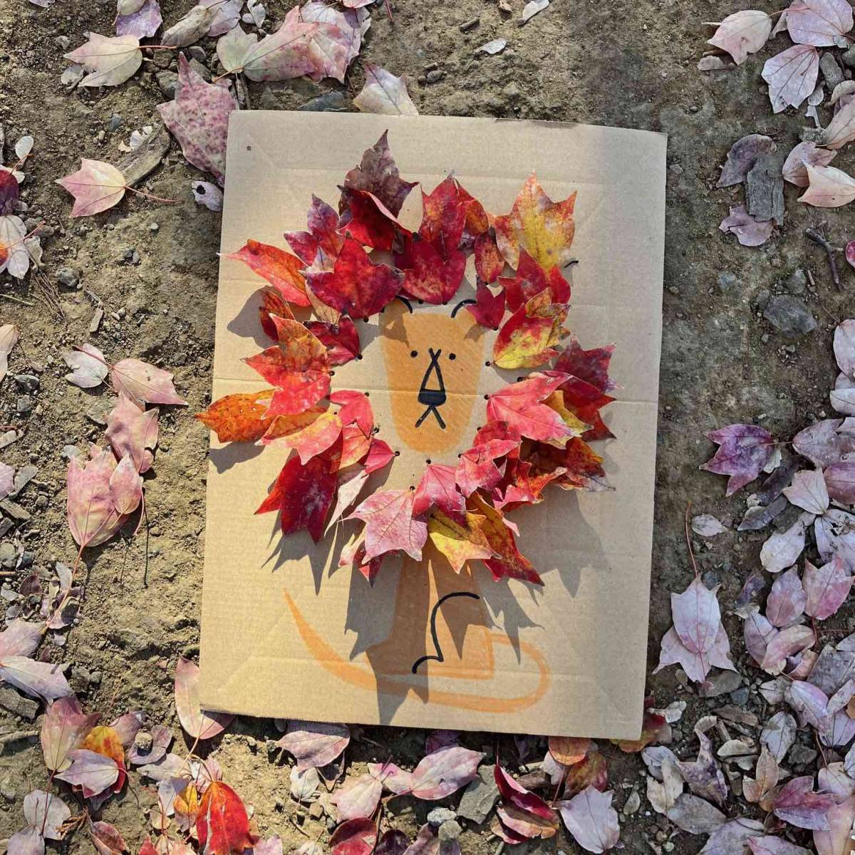 材料3つだけ】秋を感じる紅葉の工作「葉っぱアート」を子どもと 
