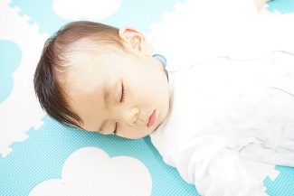 寝かしつけ セルフねんね する赤ちゃんになる オススメ入眠グッズ5つ 17年7月31日 ウーマンエキサイト 1 3