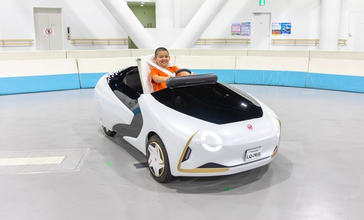 子どもが一人で運転できる車も 車のテーマパーク に新時代の愛車登場 年9月2日 ウーマンエキサイト