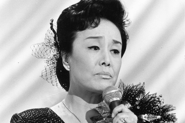 もう歌えない 晩年の美空ひばりさんが親友に明かした悲しみ 19年1月11日 ウーマンエキサイト 1 4