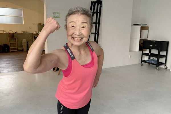 日本最高齢、89歳インストラクターに教わる「100歳まで歩ける簡単