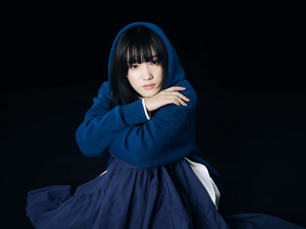 麗奈、母校の生徒達の夢をのせた「僕らの明日」MVを今夜22時プレミア公開(2022年1月10日)｜ウーマンエキサイト