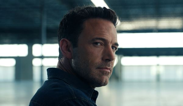 ベン・アフレックの新たな代表作に! 映画『ドミノ』がいよいよ公開(2023年10月12日)|ウーマンエキサイト(1/3)