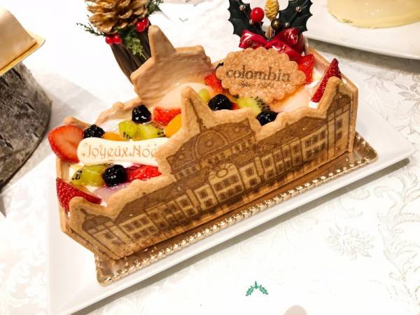 東京駅で買えちゃう グランスタ クリスマスフェアのおすすめクリスマスケーキを紹介 注目はsuicaペンギン E レシピ 料理のプロが作る簡単レシピ 1 11ページ
