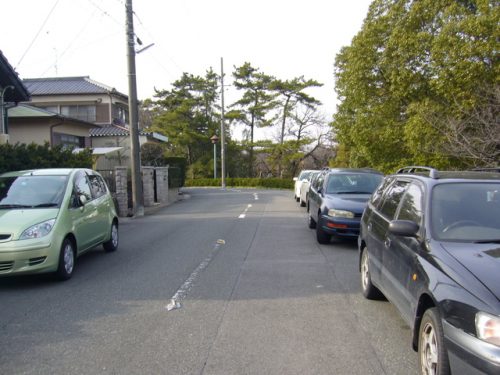 意外と知らない道交法 エンジンかけっぱなしは交通違反 それって本当 16年12月17日 ウーマンエキサイト 1 2