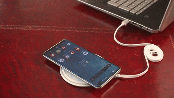 【数量限定３３%OFF】イギリス発カップにスマート革命！“白い金”高級磁器ボーンチャイナで作った自動発熱マグ