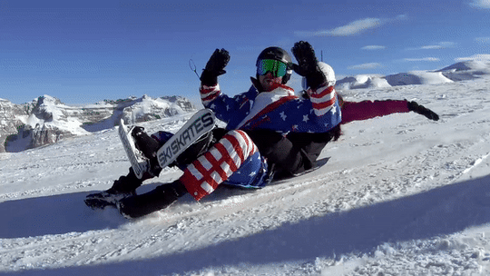 2022年、注目のウィンターギア『着るソリ』が日本上陸！　スライディングスーツ『Snowfeet ASSLED(アスレッド)』を先行予約販売開始！