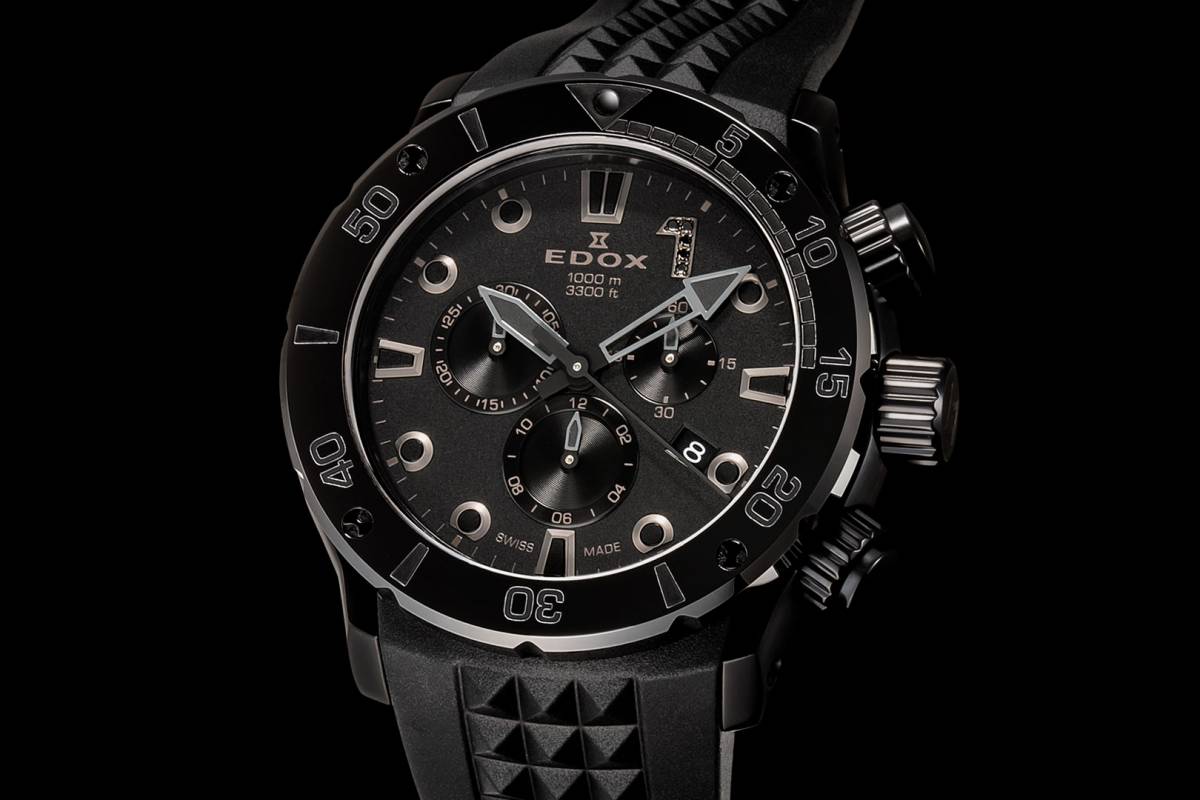 エドックスがオールブラックの日本限定『クロノオフショア1』を7月13日