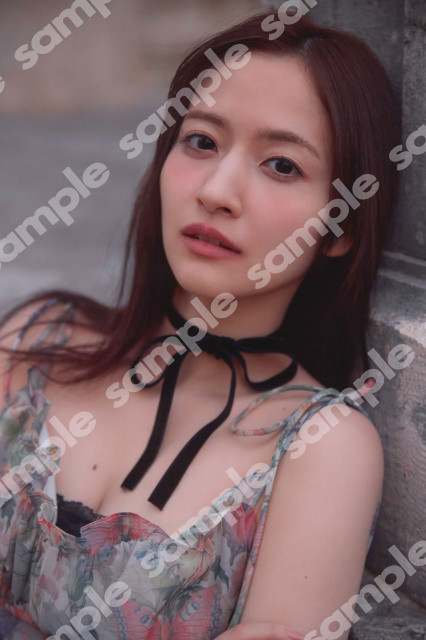 乃木坂46金川紗耶、1st写真集の特典21種一挙公開【一覧あり