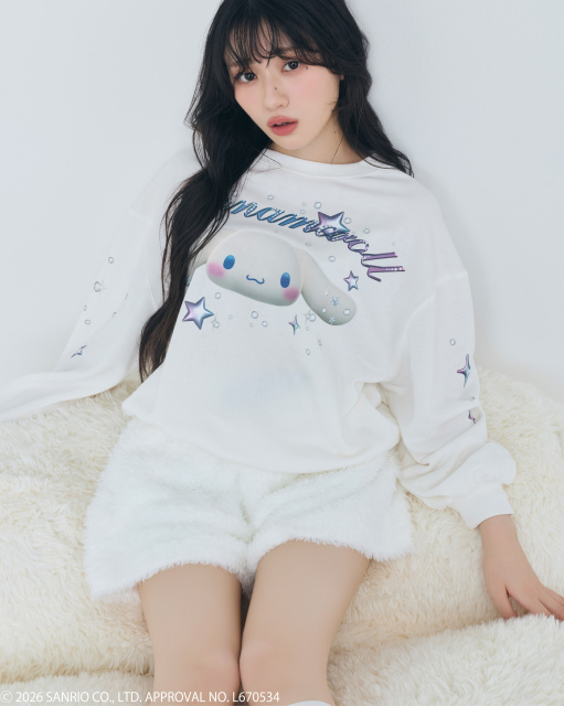 乃木坂46川﨑桜、世界観あふれるモデル姿に「マッチしすぎてて神
