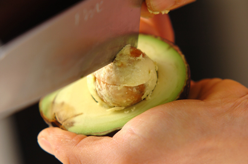 さっぱり味で栄養満点 クセになる アボカドシラス丼 E レシピ 料理のプロが作る簡単レシピ 2 2ページ