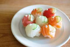 子どもの日レシピ 市販のお寿司をアレンジ コロンとかわいい 鯉のぼり寿司 E レシピ 料理のプロが作る簡単レシピ 1 1ページ