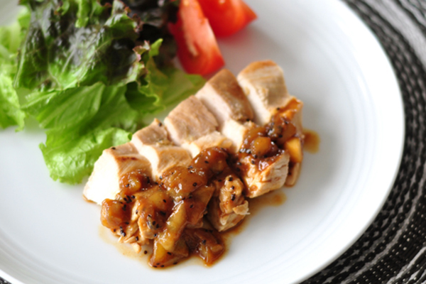 キウイでお肉がしっとり柔らか 鶏むね肉のソテー E レシピ 料理のプロが作る簡単レシピ 1 1ページ