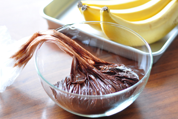 バナナとココアで 混ぜるだけ バナナチョコアイス E レシピ 料理のプロが作る簡単レシピ 1 1ページ