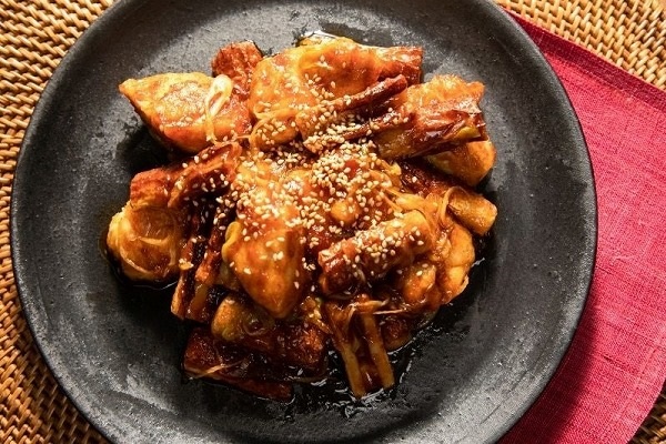 胸肉とちくわの黄金コンビでコスパ最強 大人気の甘辛韓国レシピ 鶏むね肉のやわらかヤンニョムチキン E レシピ 料理のプロが作る簡単レシピ 1 1ページ