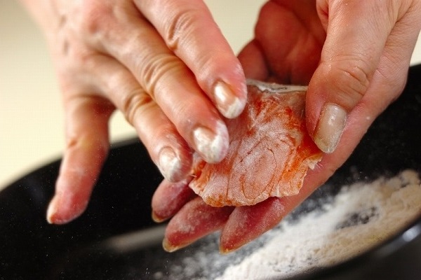 超特価激安 レンジで簡単 ふくいサーモンのバジルソテー 真空冷凍 100g× 6パック 皮つき 魚 さかな 鮭 さけ バジルソテー おかず 惣菜  www.inteva.ac.cr