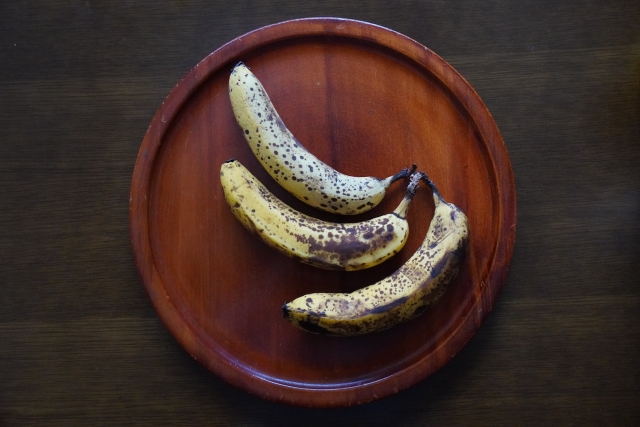 バナナが黒いと実は食べごろ おいしくなるタイミングと驚きの効能を紹介 E レシピ 料理のプロが作る簡単レシピ 1 1ページ