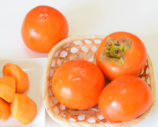 柿の保存方法 おいしさをキープするには 旬や栄養まで徹底解説 E レシピ 料理のプロが作る簡単レシピ 1 1ページ