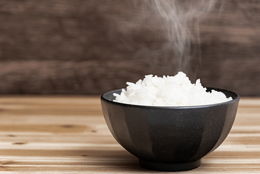 米の正しい研ぎ方とは おいしいご飯を炊くためのポイントや簡単な方法も E レシピ 料理のプロが作る簡単レシピ 1 1ページ
