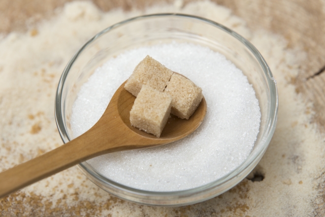 砂糖には賞味期限がない 正しい保存方法と固まった場合の戻し方も解説 E レシピ 料理のプロが作る簡単レシピ 1 1ページ