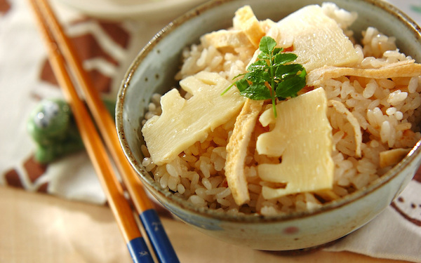 プロ直伝の簡単レシピ！　出汁の効いたやさしい味わいの「タケノコご飯」