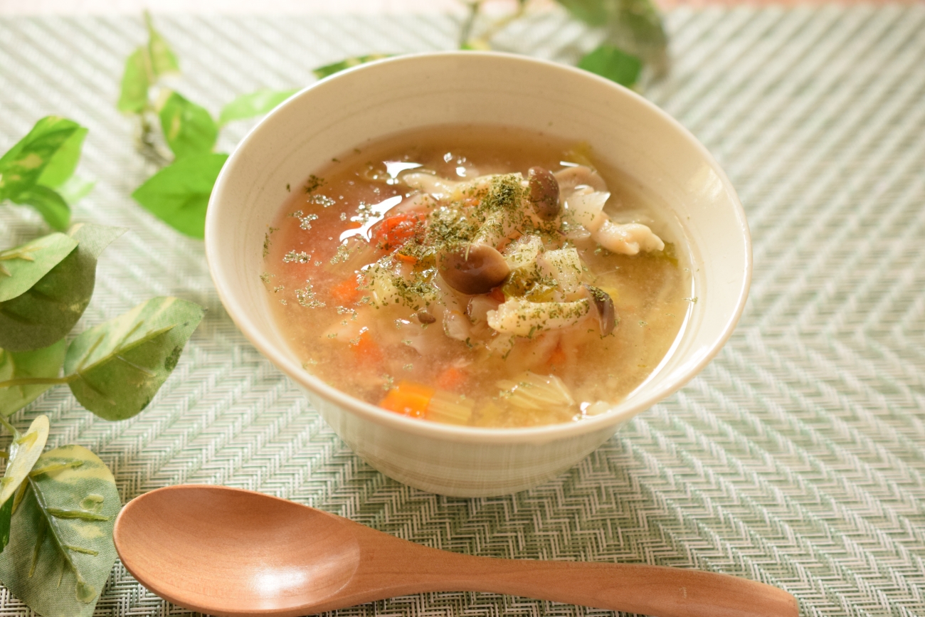 野菜は煮込んで！善玉菌、食物繊維、ビタミン、ミネラルが摂取できる「脂肪燃焼サポートスープ」【金丸利恵のダイエットレッスン Vol.32】 - E・レシピ [1/1ページ]