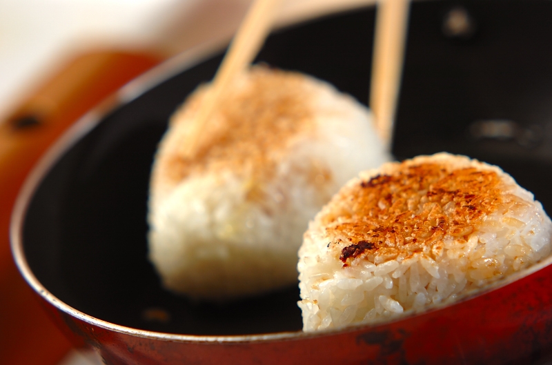 キノコあんかけ焼きおにぎりの作り方1