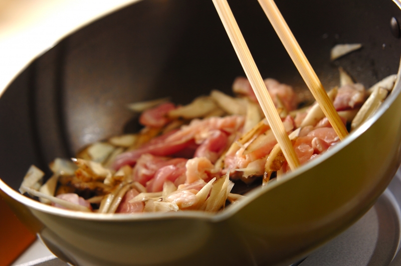 鶏ゴボウ丼の作り方1