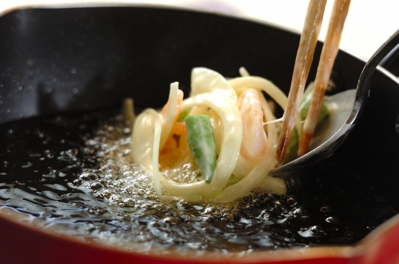 サヤインゲンとエビのかき揚げの作り方2