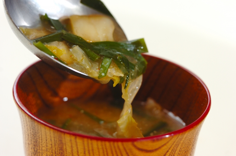 ニラとキムチのみそ汁の作り方2