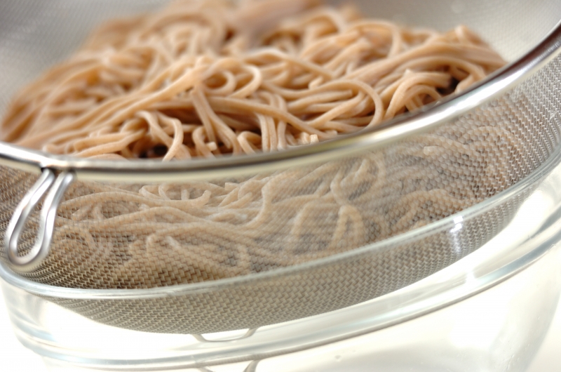 とろろざるそばの作り方1