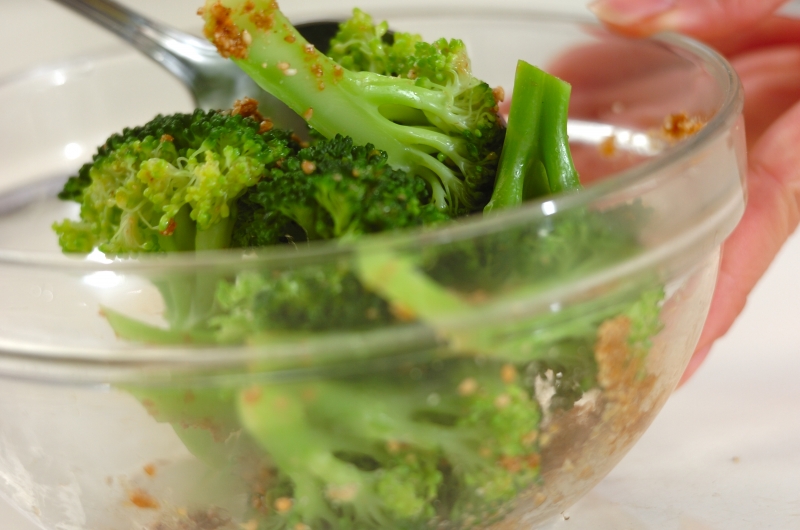 ブロッコリーのゴマ和えの作り方1