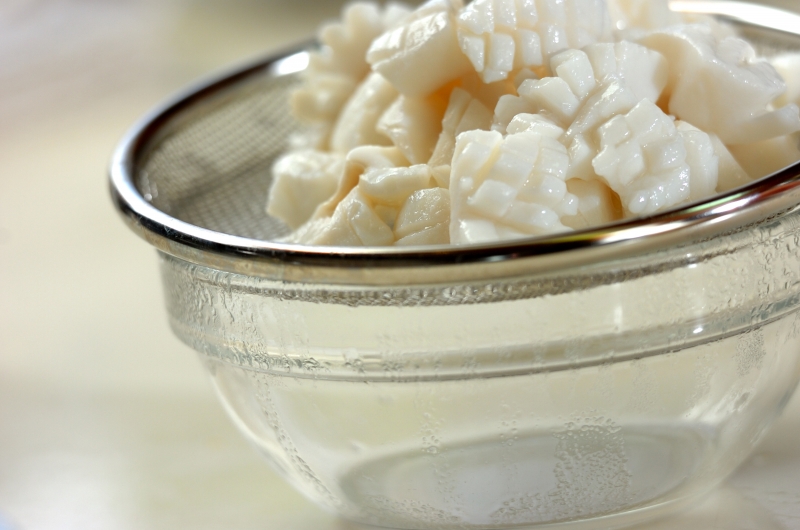 冷凍イカで！やわらかイカチリの作り方1