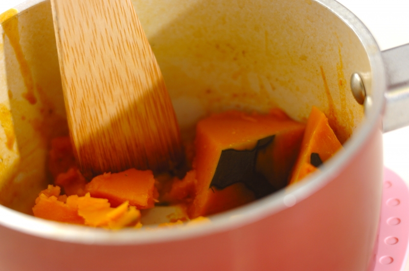 小鍋で作る和風カボチャサラダの作り方2