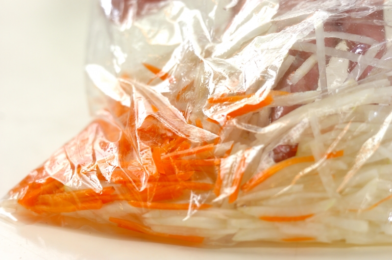 甘酢和え大根の下準備1