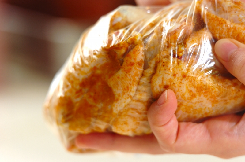 手羽中のスパイシー揚げの下準備1