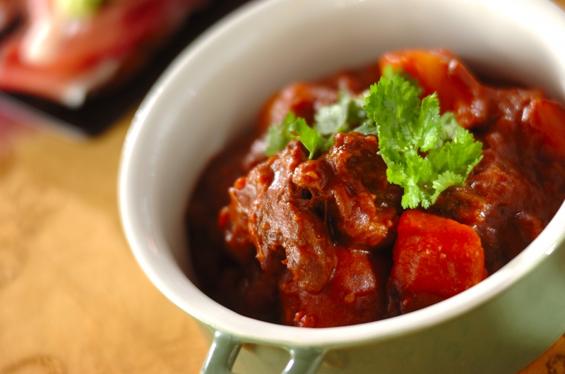 コトコト煮込んだトロトロ牛すね肉のシチュー