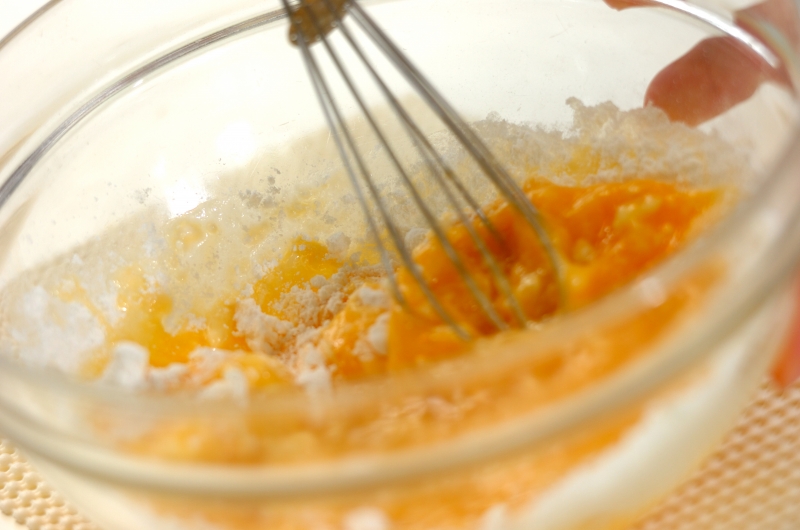 玉ネギとツナの揚げ物の下準備2