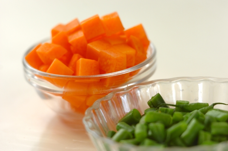 ヒジキと揚げ高野豆腐の煮物の下準備3