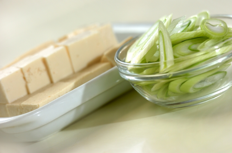 干しシイタケと豆腐のスープの下準備2