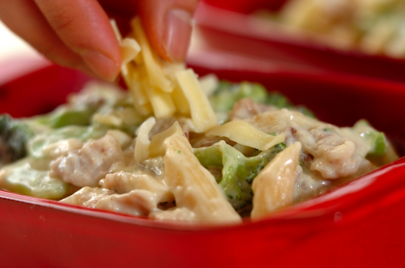 豚肉とブロッコリーのクミン風味グラタンの作り方4