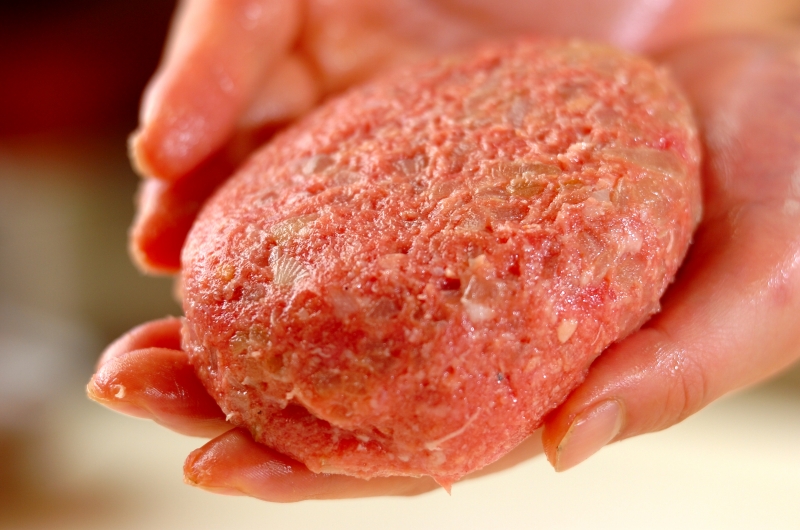 黄金比でおいしいハンバーグ ソースも簡単手作り by金丸 利恵さんの作り方3